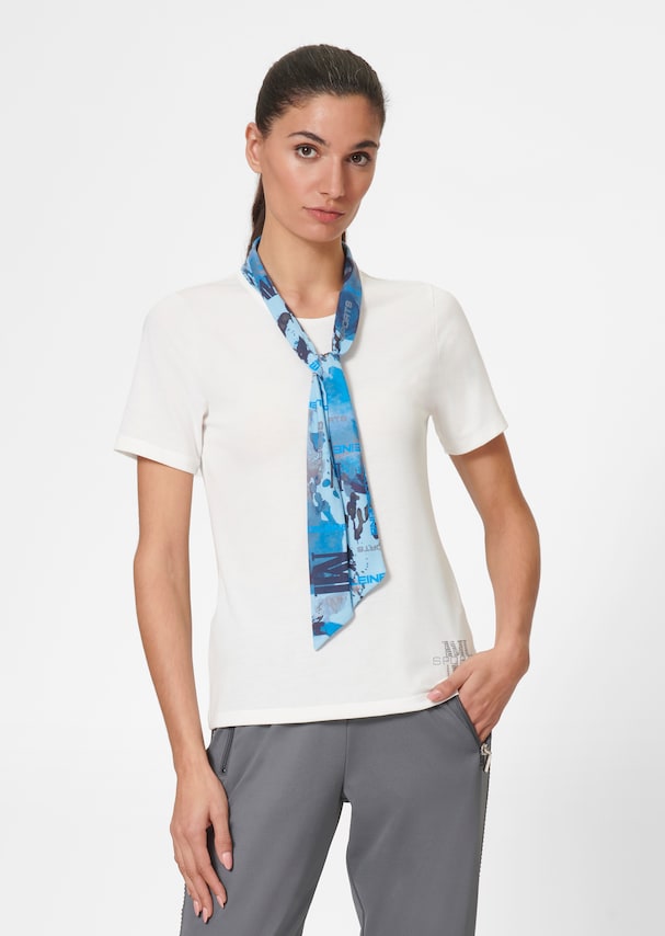 Sports shirt with fixed tie ribbon