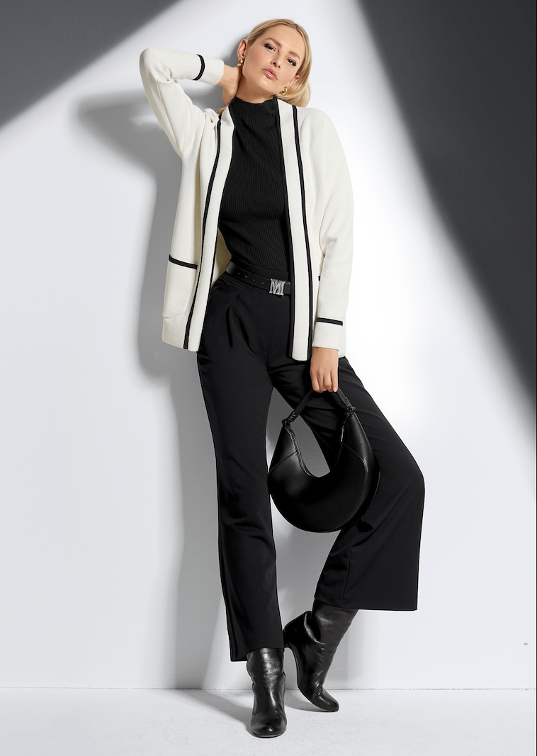 Lange Strickjacke ohne Verschluss