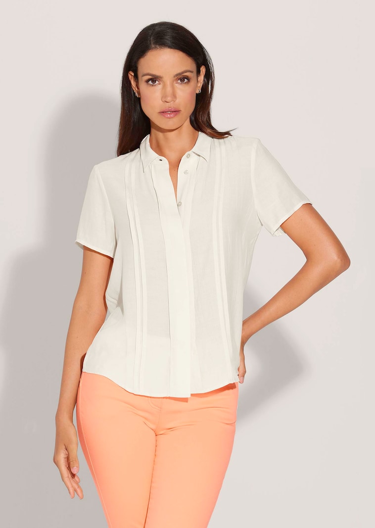 Bluse mit feinen Biesen