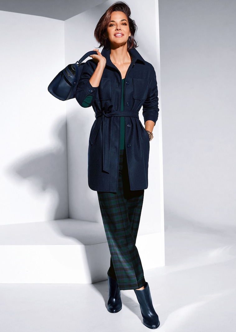 Hemdjacke mit Bindegürtel