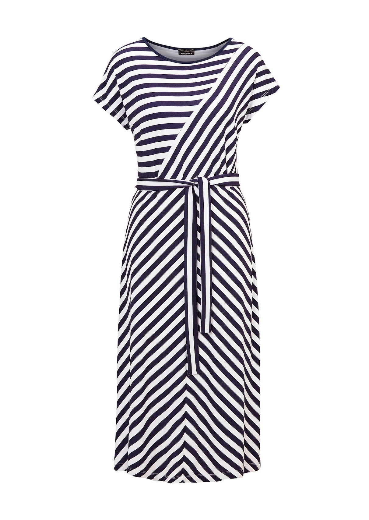 Robe à encolure bateau