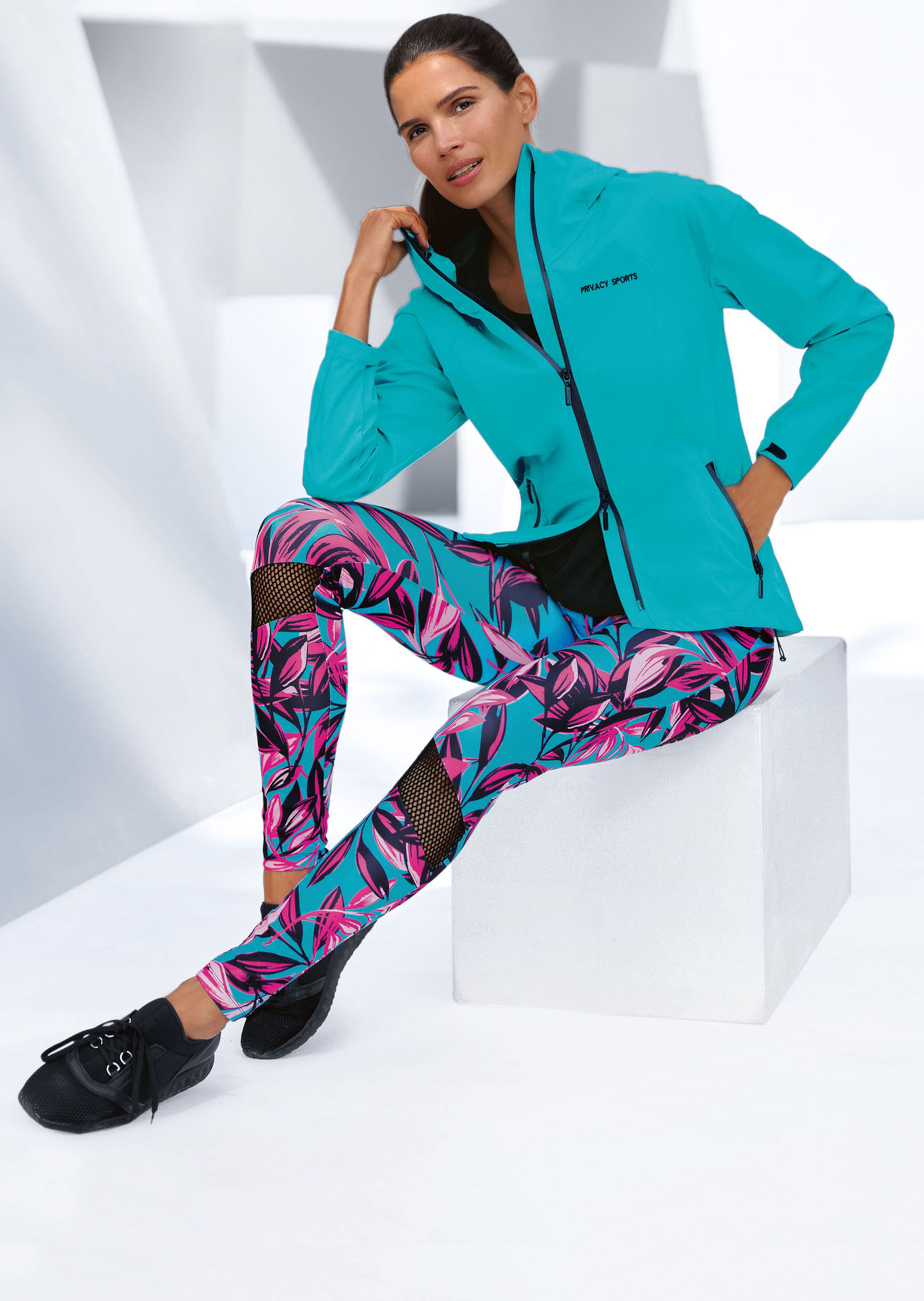 Outdoor jacket