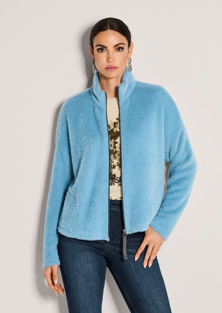 Modische Kurzjacke aus Webpelz