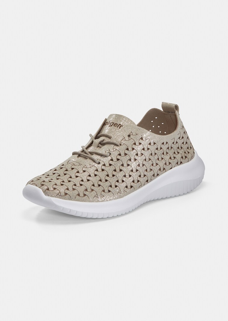 Extra lichte schoenen met ajourpatroon