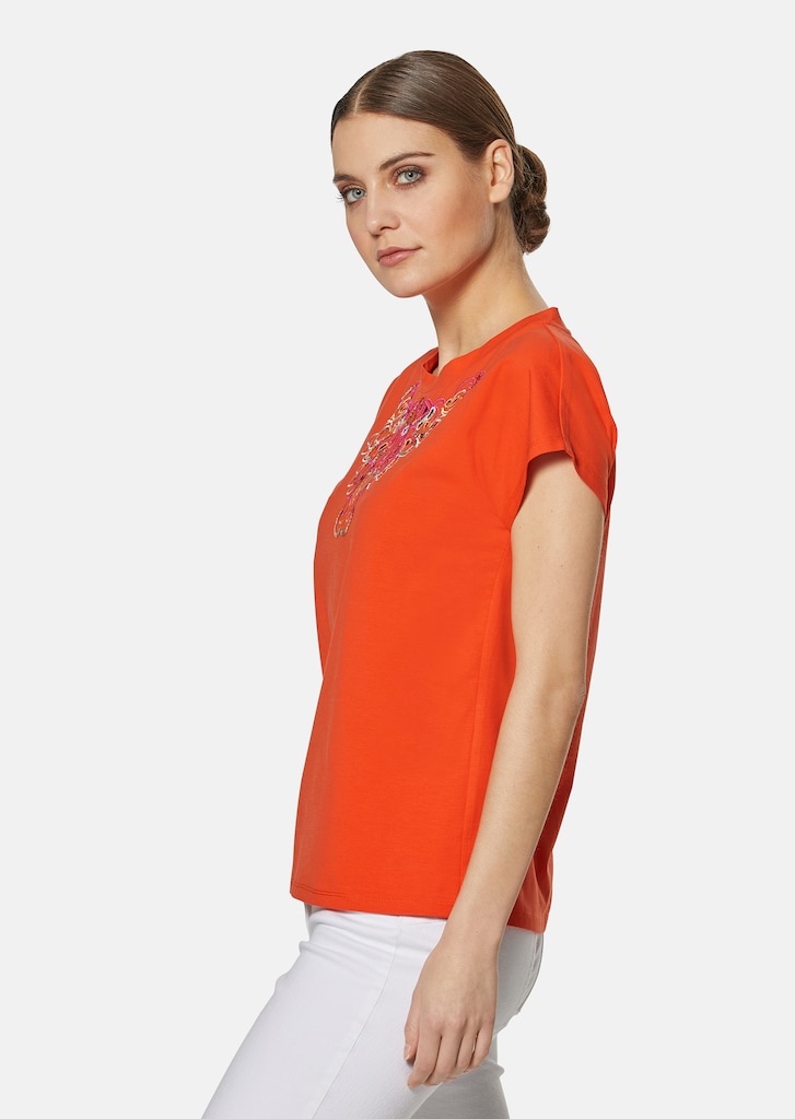 Short-sleeved shirt with sequin embroidery 3