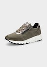 Sneakers thumbnail 1
