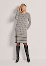 Schmales Kleid mit geometrischem Print thumbnail 1