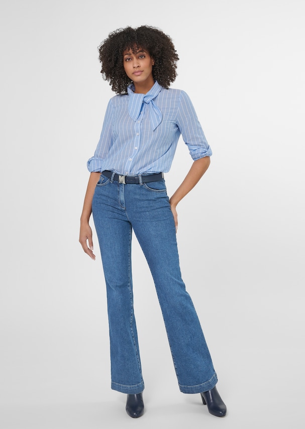 Jeans in cool flared model 1