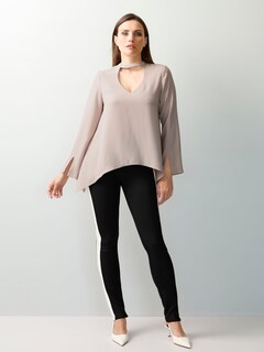 Oversizedbluse mit Cutout thumbnail 7