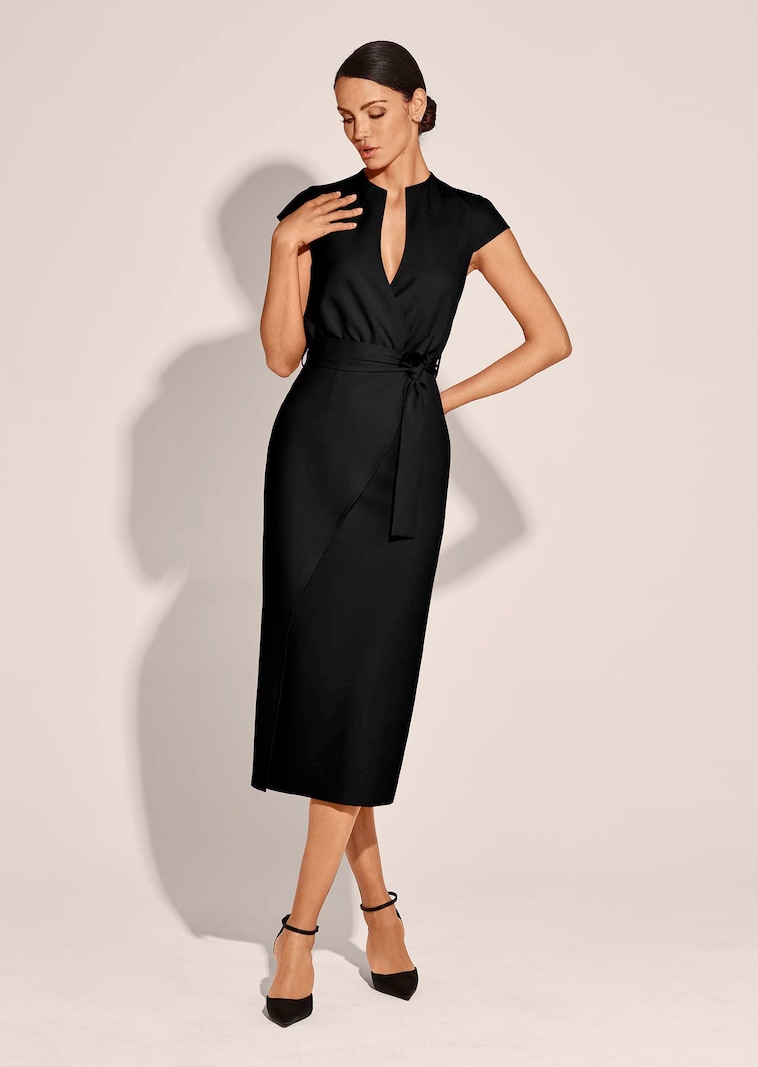 Elegantes Midi-Kleid in Wickeloptik