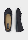 Slippers thumbnail 3