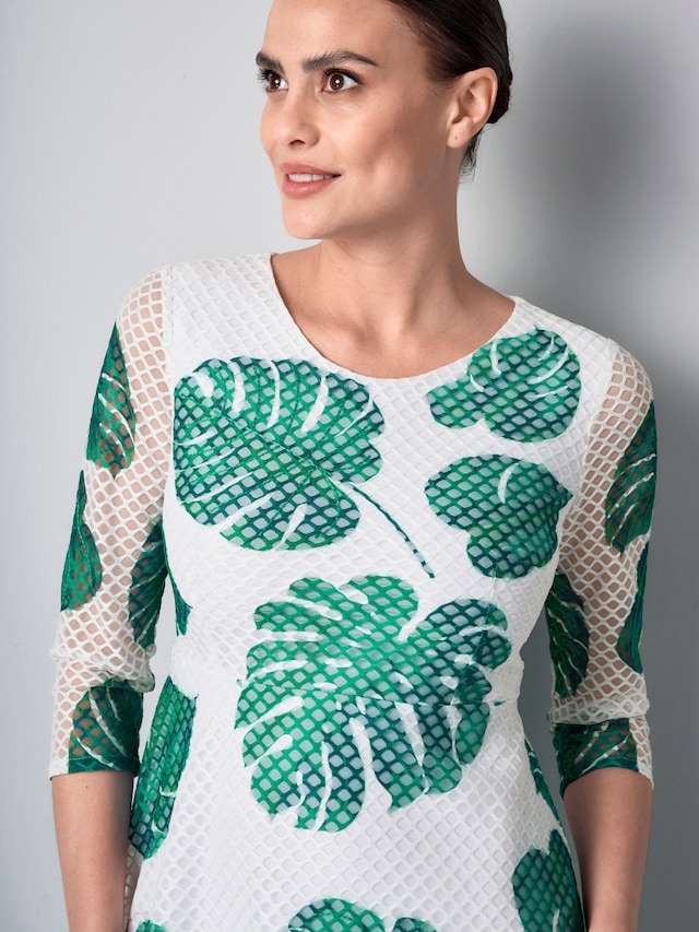 Kleid aus Lochspitze 6