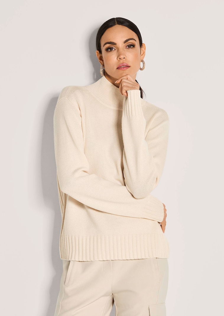 Stehkragen-Pullover in edler Melange