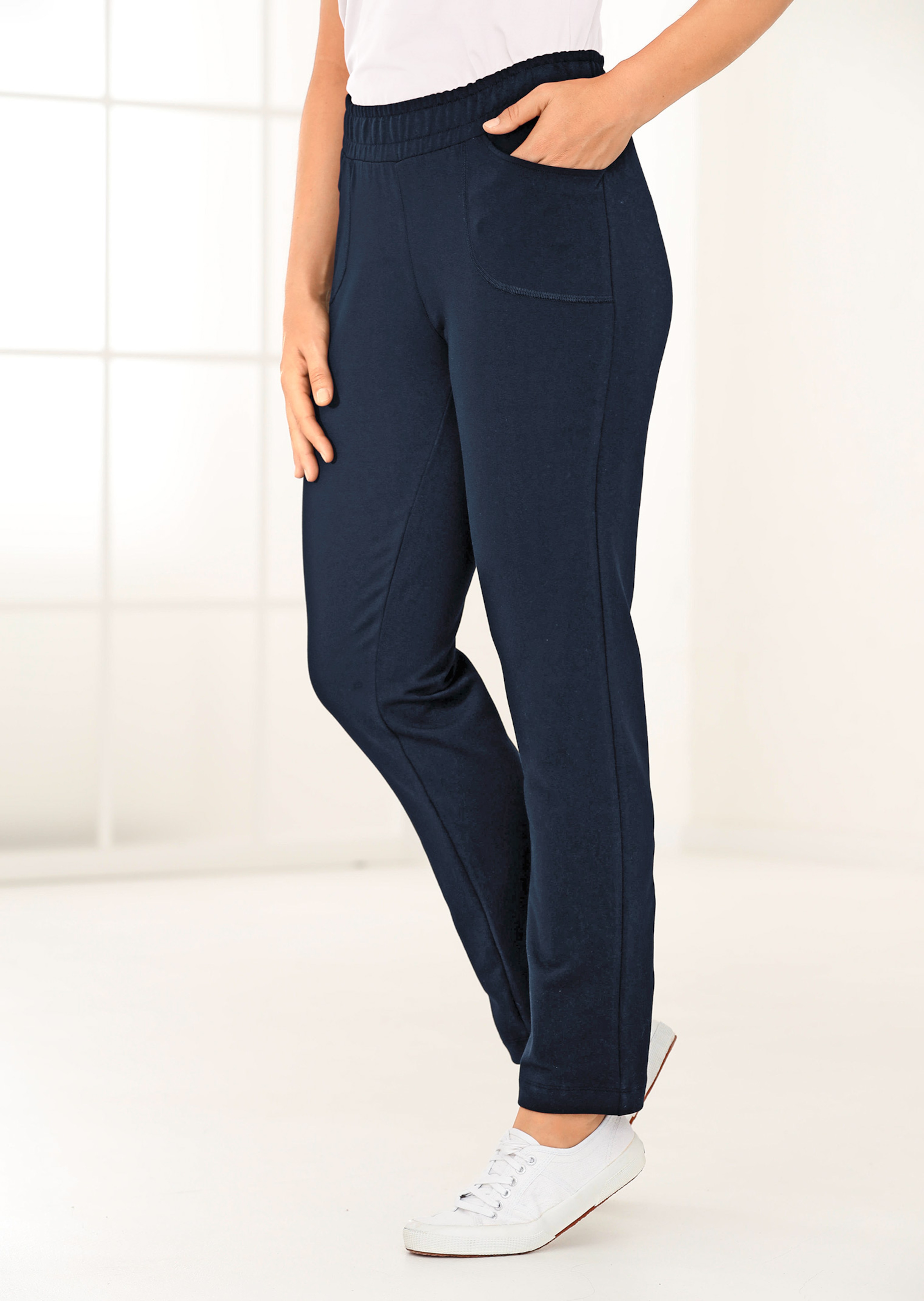 Joggingbroek, elastische tailleband, zijstrepen | overige Broeken | Broeken Joggingbroek, elastische tailleband, zijstrepen | overige Broeken | Broeken
