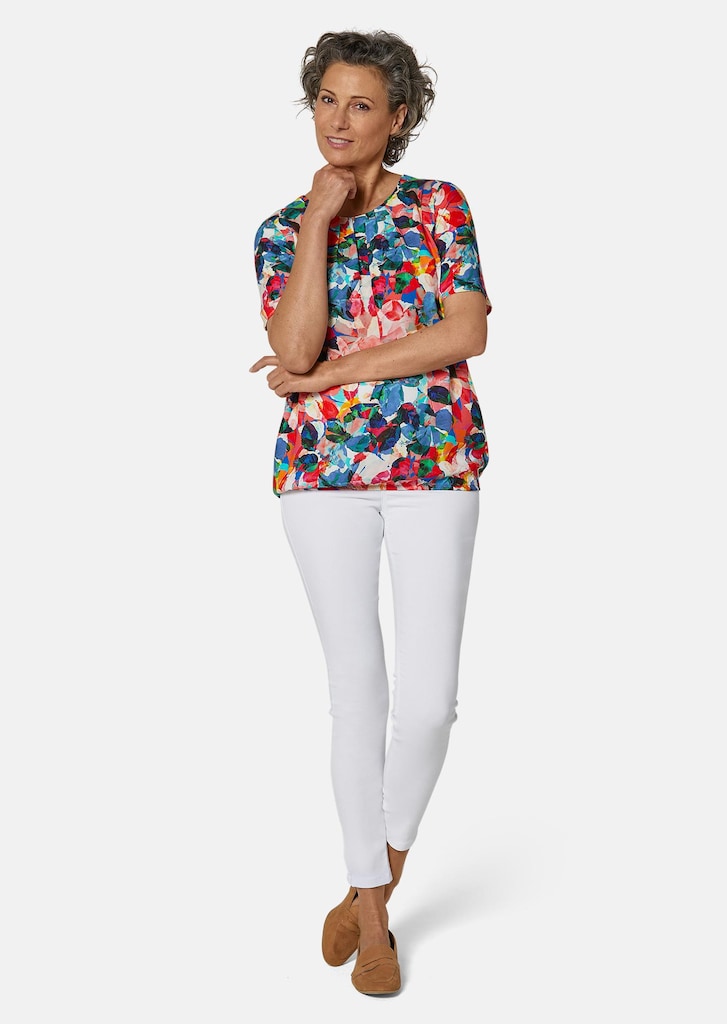 Kleurrijk gedessineerde blouse met mooie details
