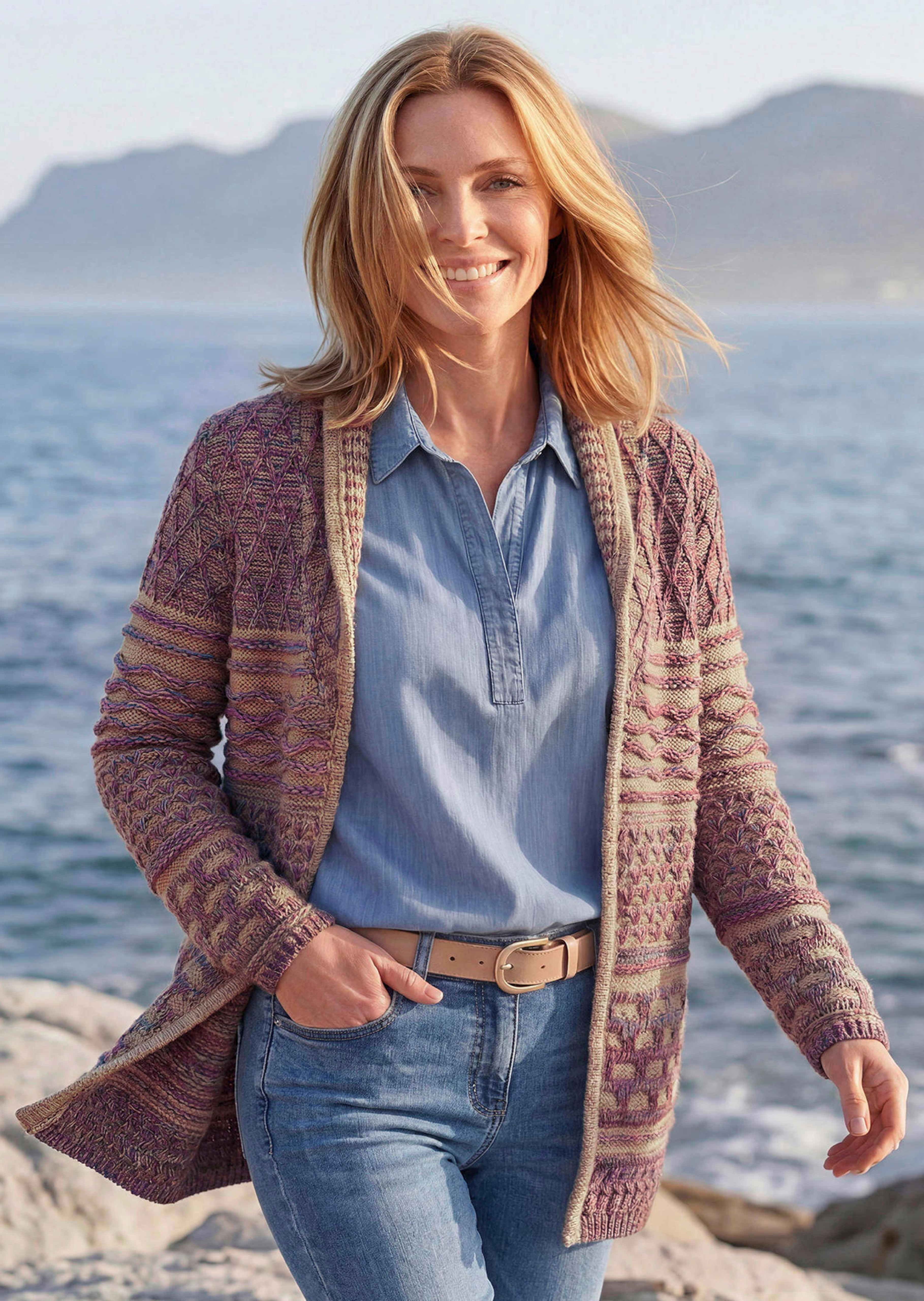 Neuletakki, jossa on huivikaulus, kuviosekoitus