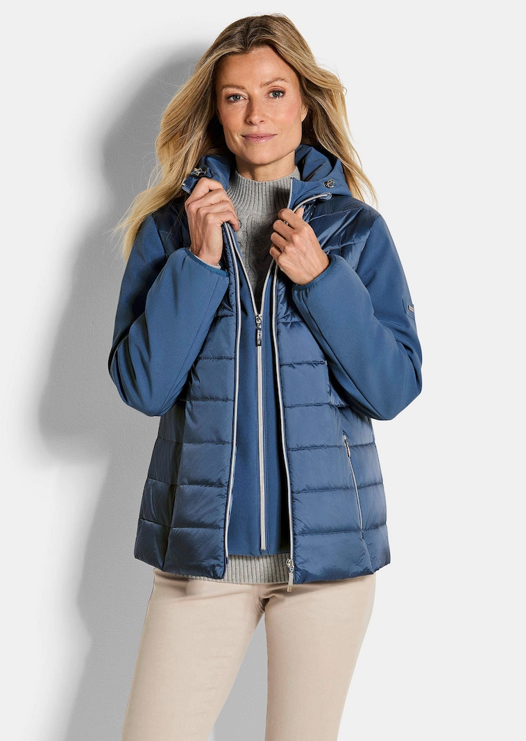 Steppjacke mit Ärmeln aus Softshell