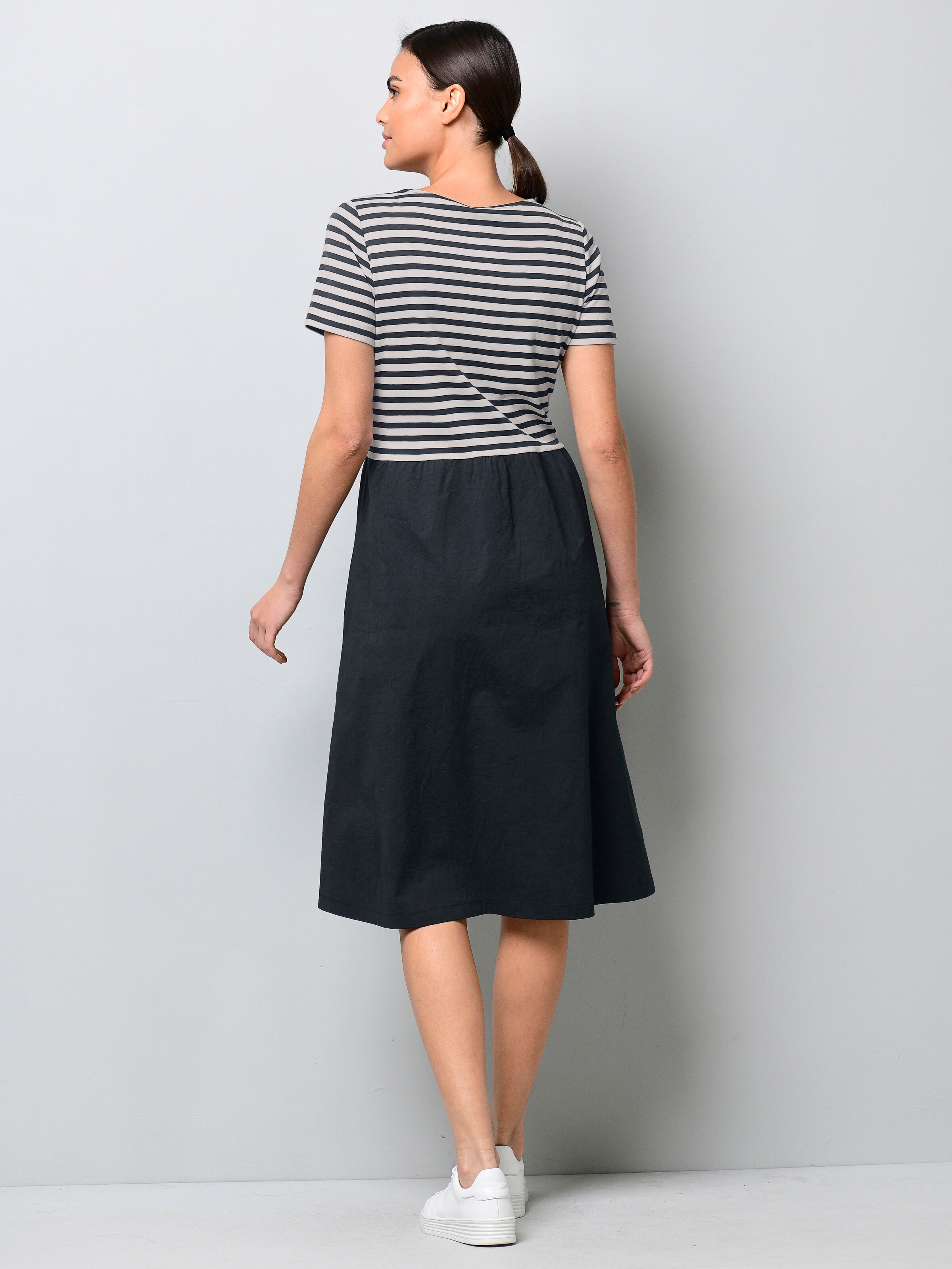 Jerseykleid mit Streifen 1