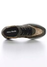 Sneaker mit modernem Materialmix thumbnail 2
