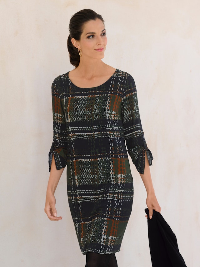 Kleid allover im neu designtem Karomuster 4