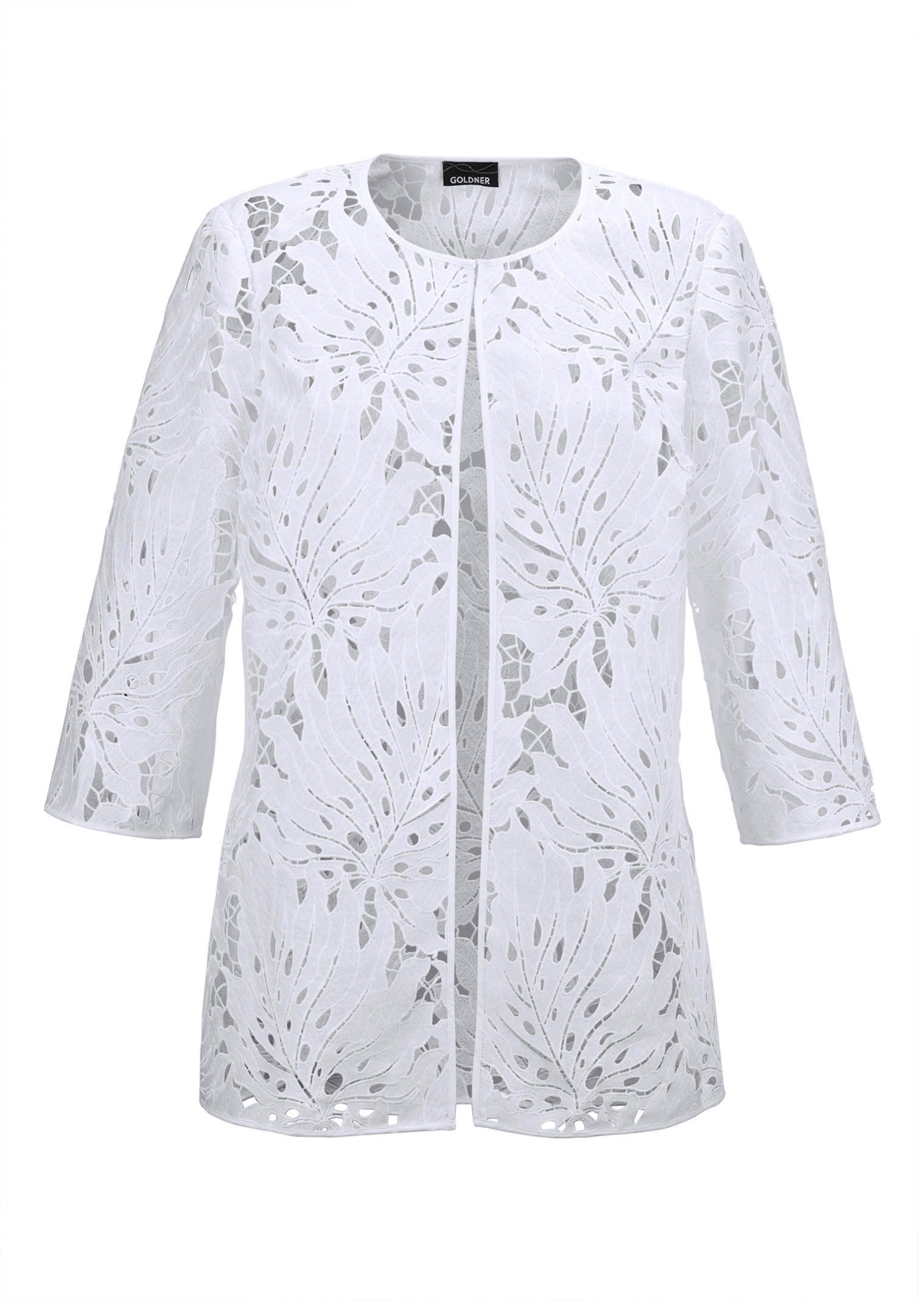 Petite veste en dentelle