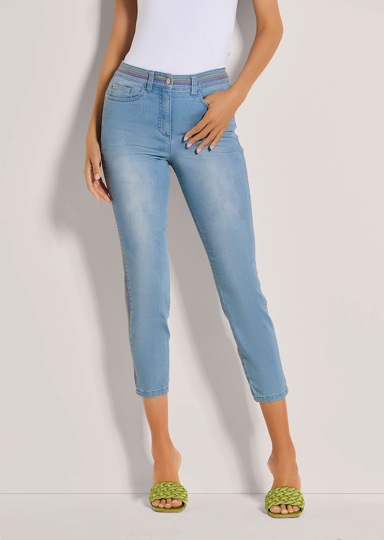 Schmale 7/8-Jeans mit bunten Streifen-Akzenten