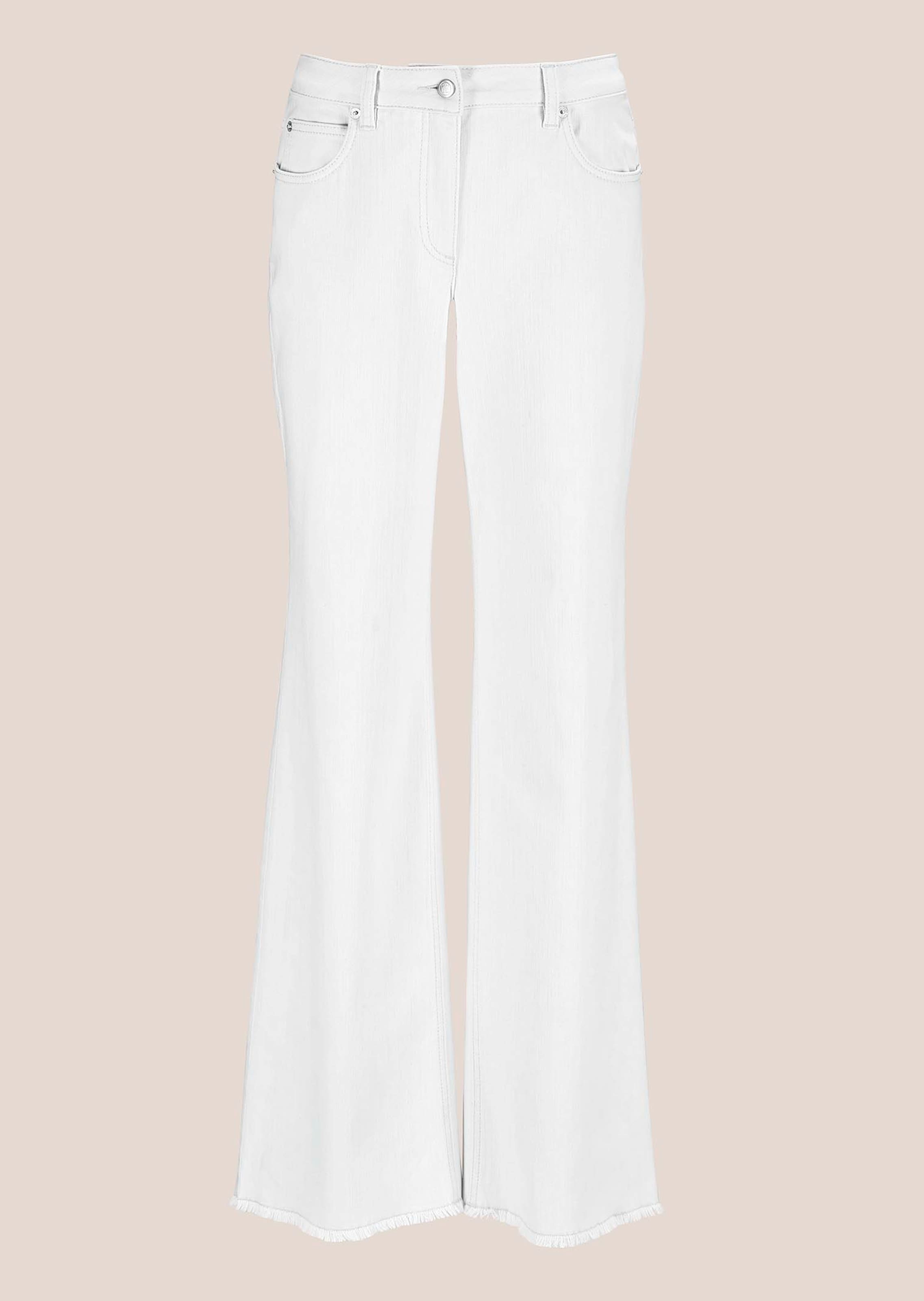 Wide jeans with fringed hem