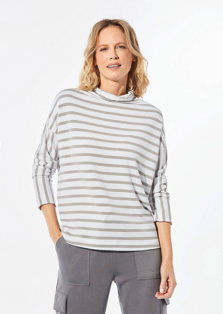 Legeres Ringelshirt mit Turtleneck-Kragen