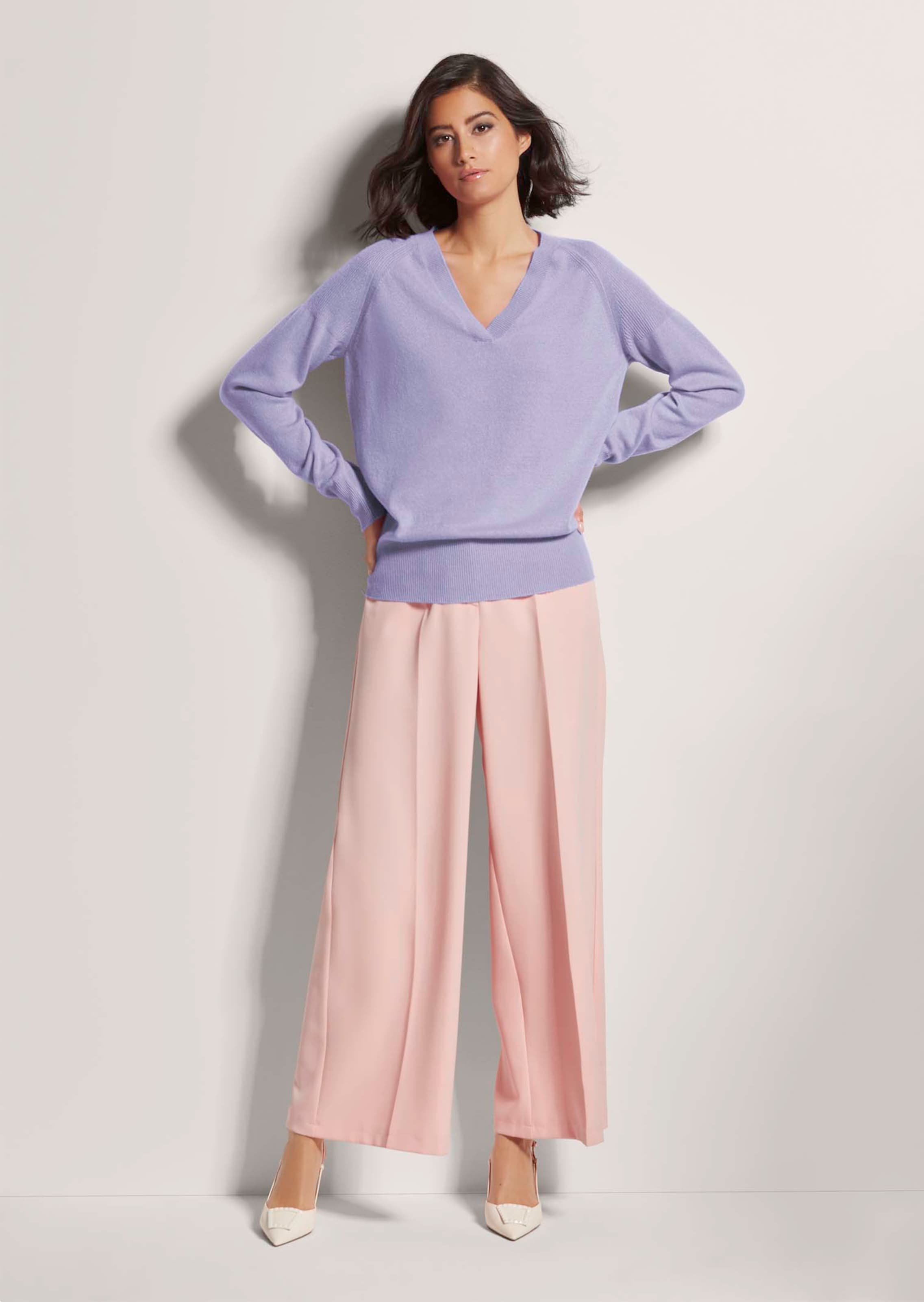 Kaschmirpullover mit V-Ausschnitt