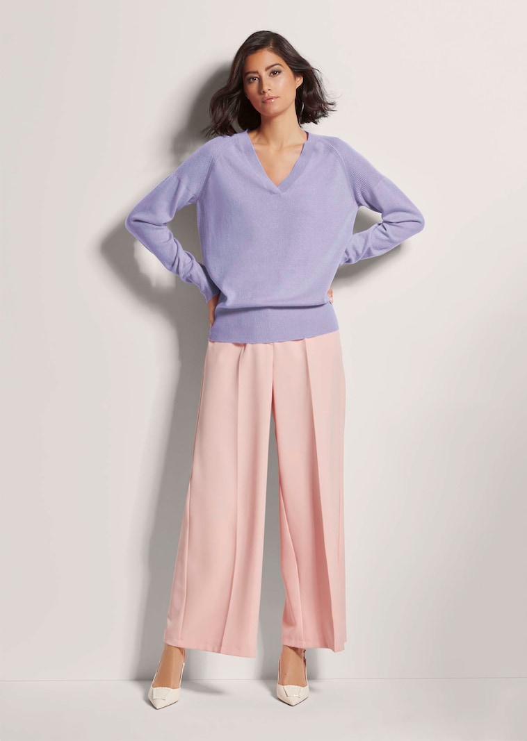 Kaschmirpullover mit V-Ausschnitt