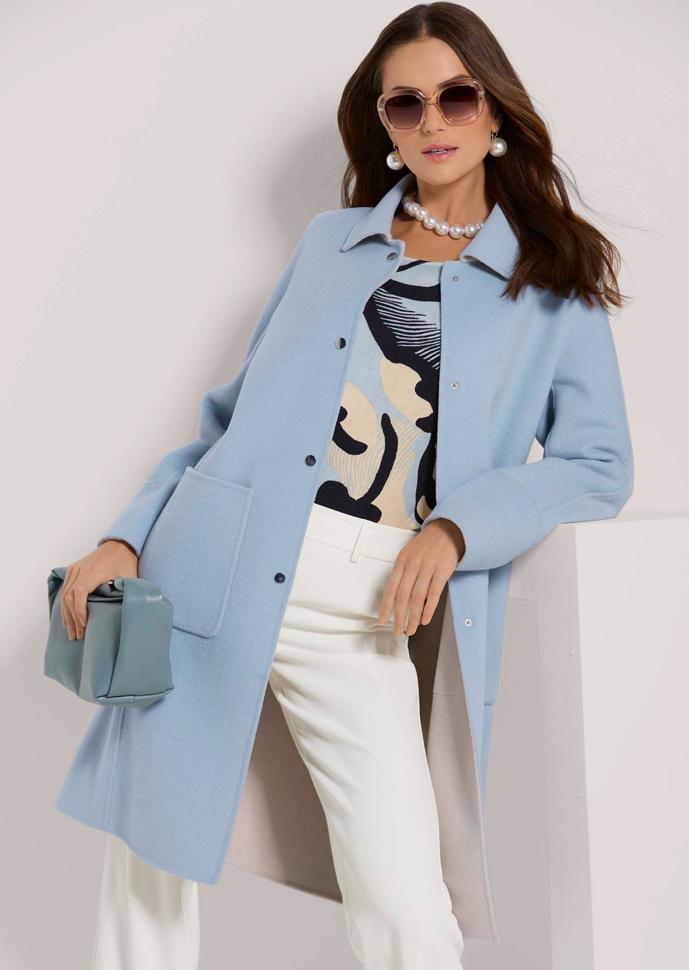 SHAREEF W-FACE MIDDLE COAT ターコイズブルー Double-face coat in light blue / light | MADELEINE Fashion