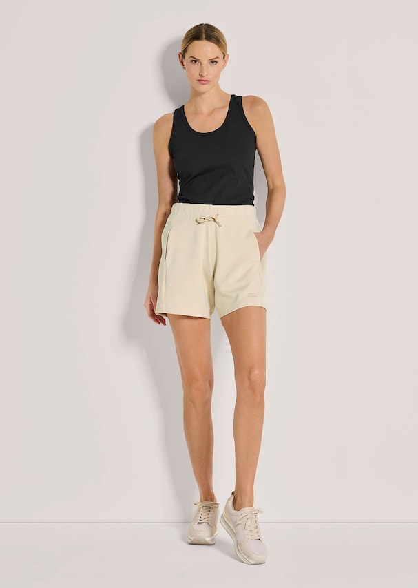 Kurze Sporthose 1