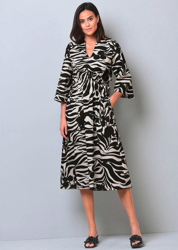 Maxikleid in modischem Animaldessin 1