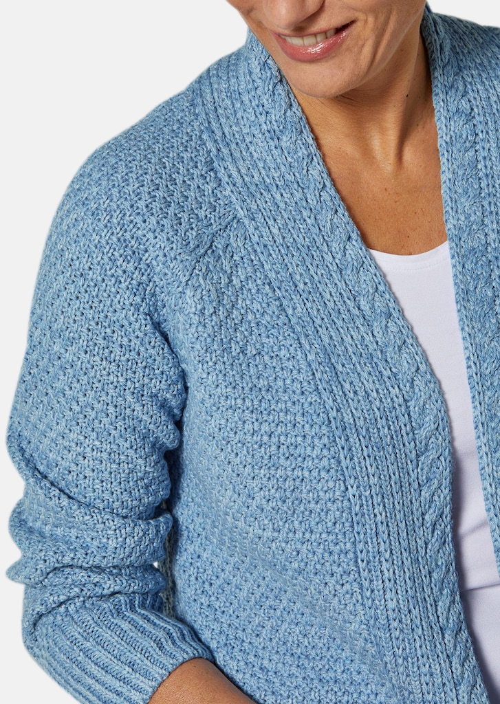 Zeitlose Strickjacke in Grobstrick