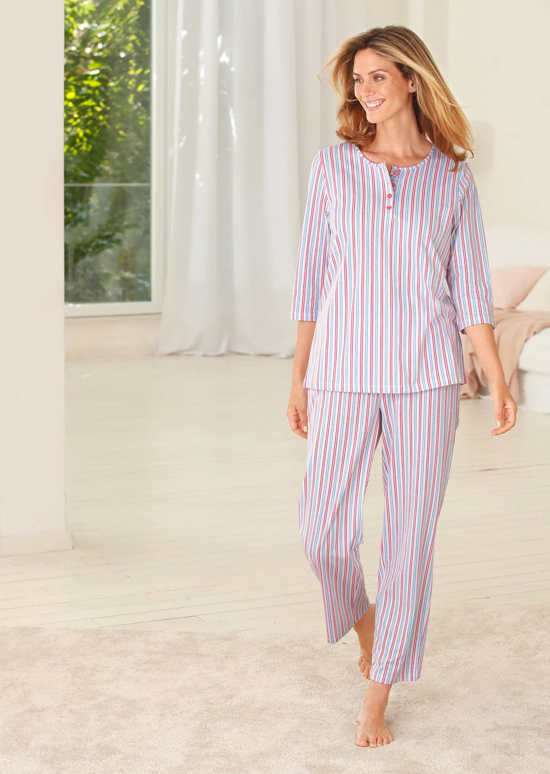 Raidalliset pyjamahousut