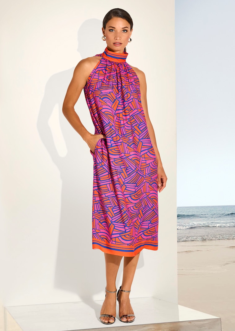 Sommerkleid mit grafischem Print und Stehkragen