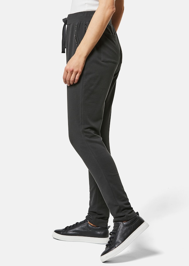 Ankle-length jogging trousers 3