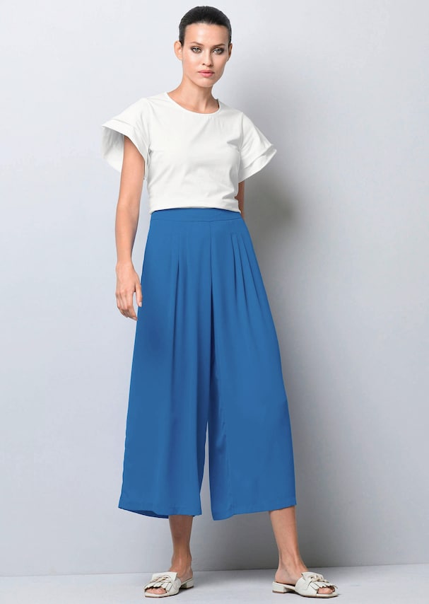 Hose mit Pliseefalten 1