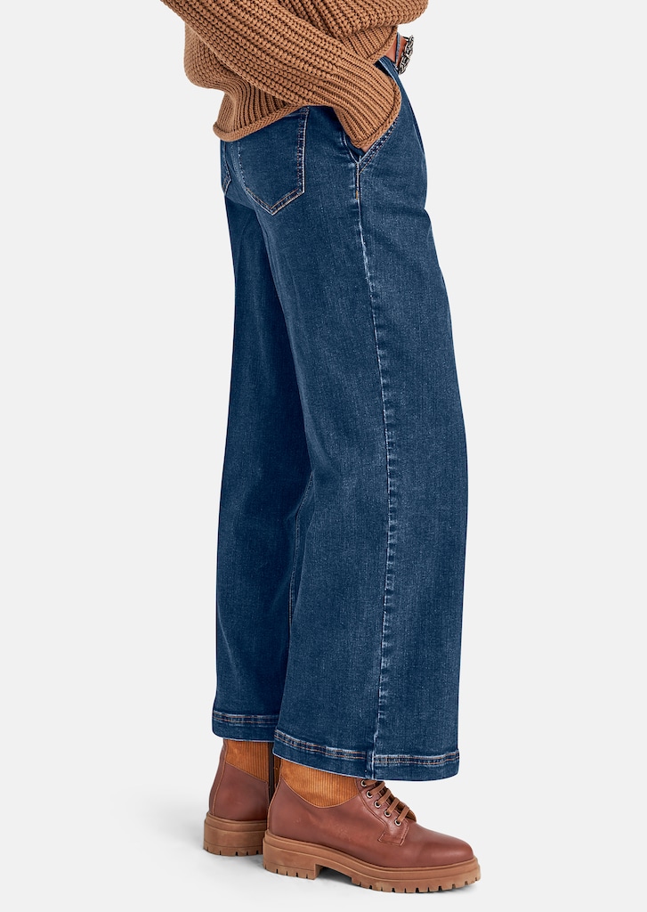 Nachhaltige Wide Leg-Jeans mit Bundfalten 3