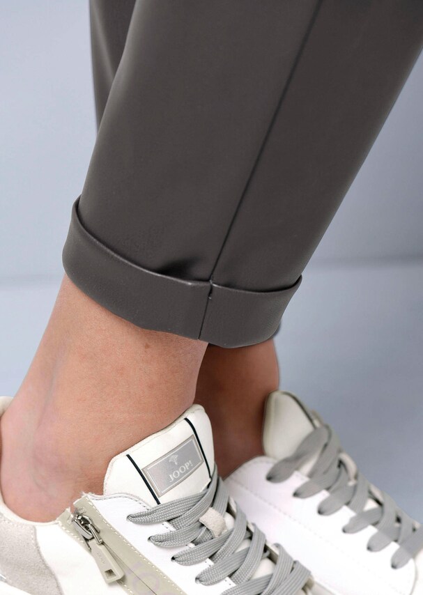 Schlupfhose aus Lederimitat 6