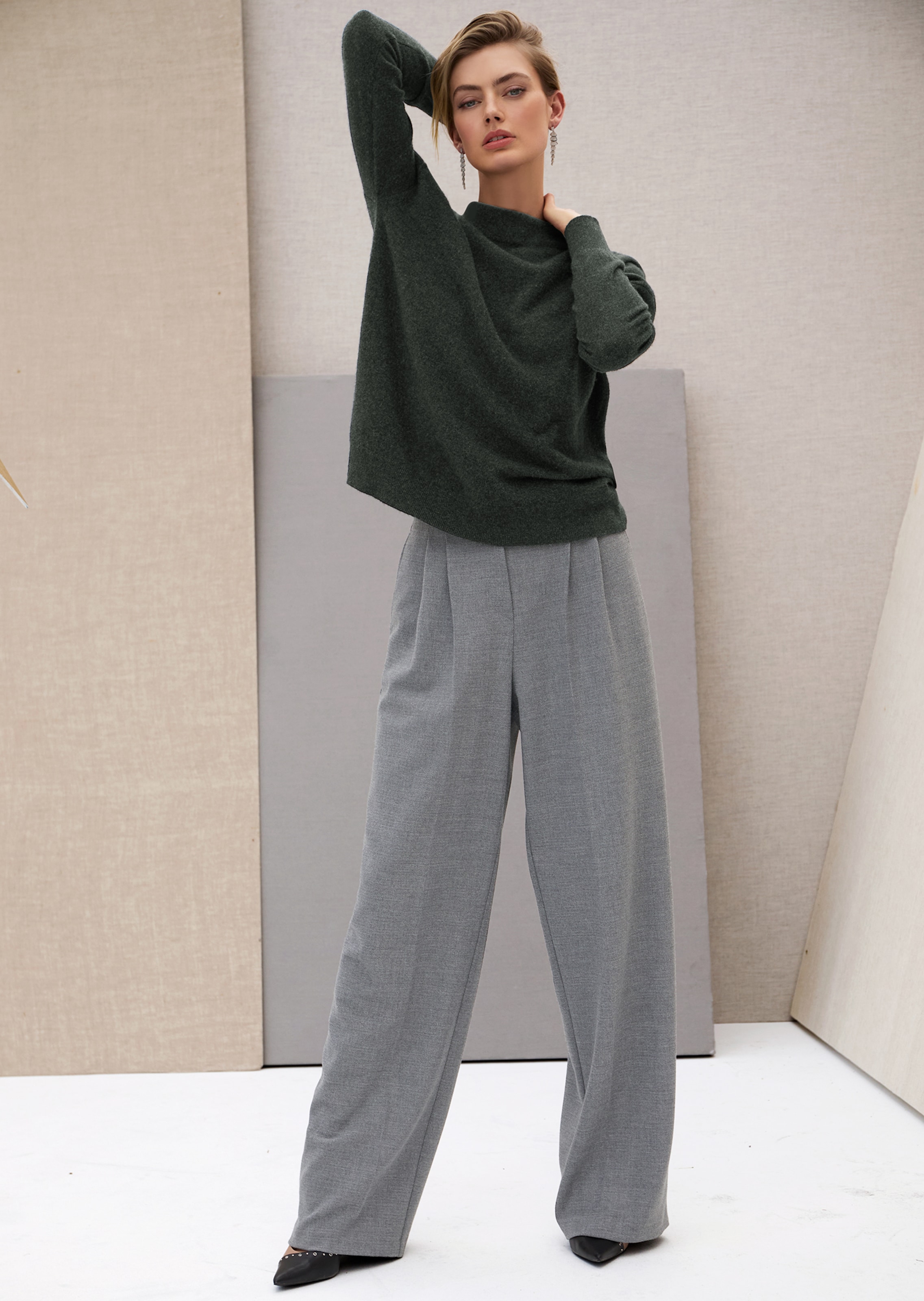 Kaschmir-Pullover mit Stehkragen