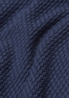 Pull avec écharpe thumbnail 4