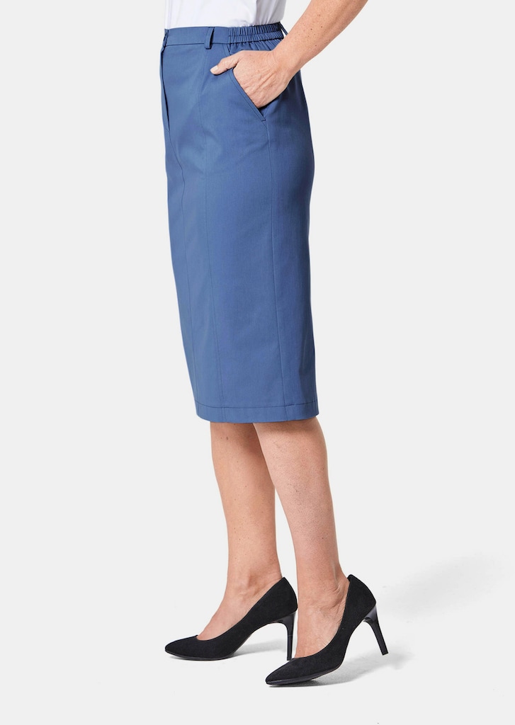 Sportlich eleganter Satinrock