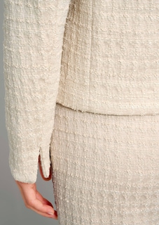 Eleganter Blazer aus Bouclé thumbnail 5