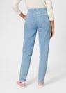 Karotten-Jeans mit Bundfalten thumbnail 3