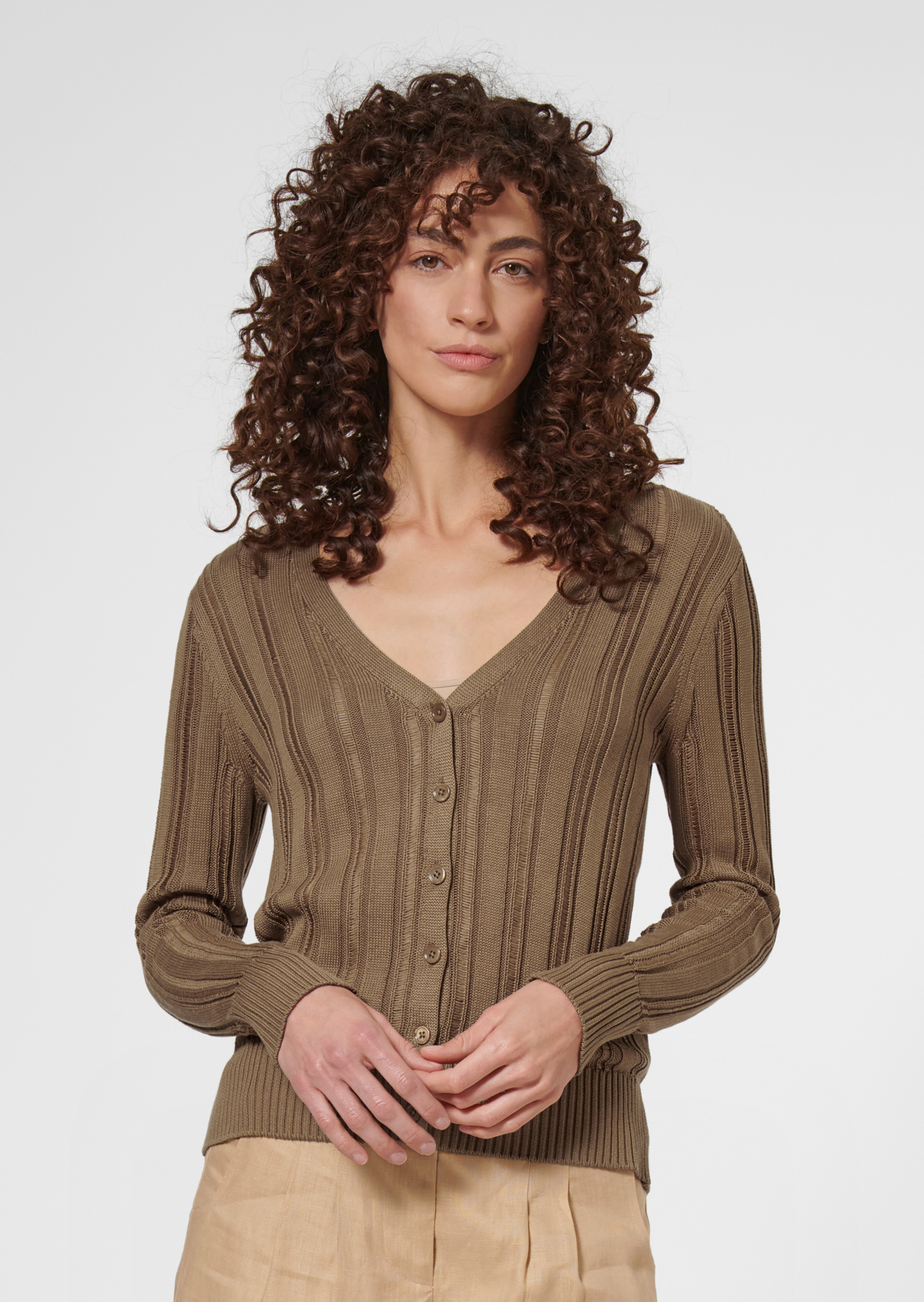 Strickjacke mit Leinen