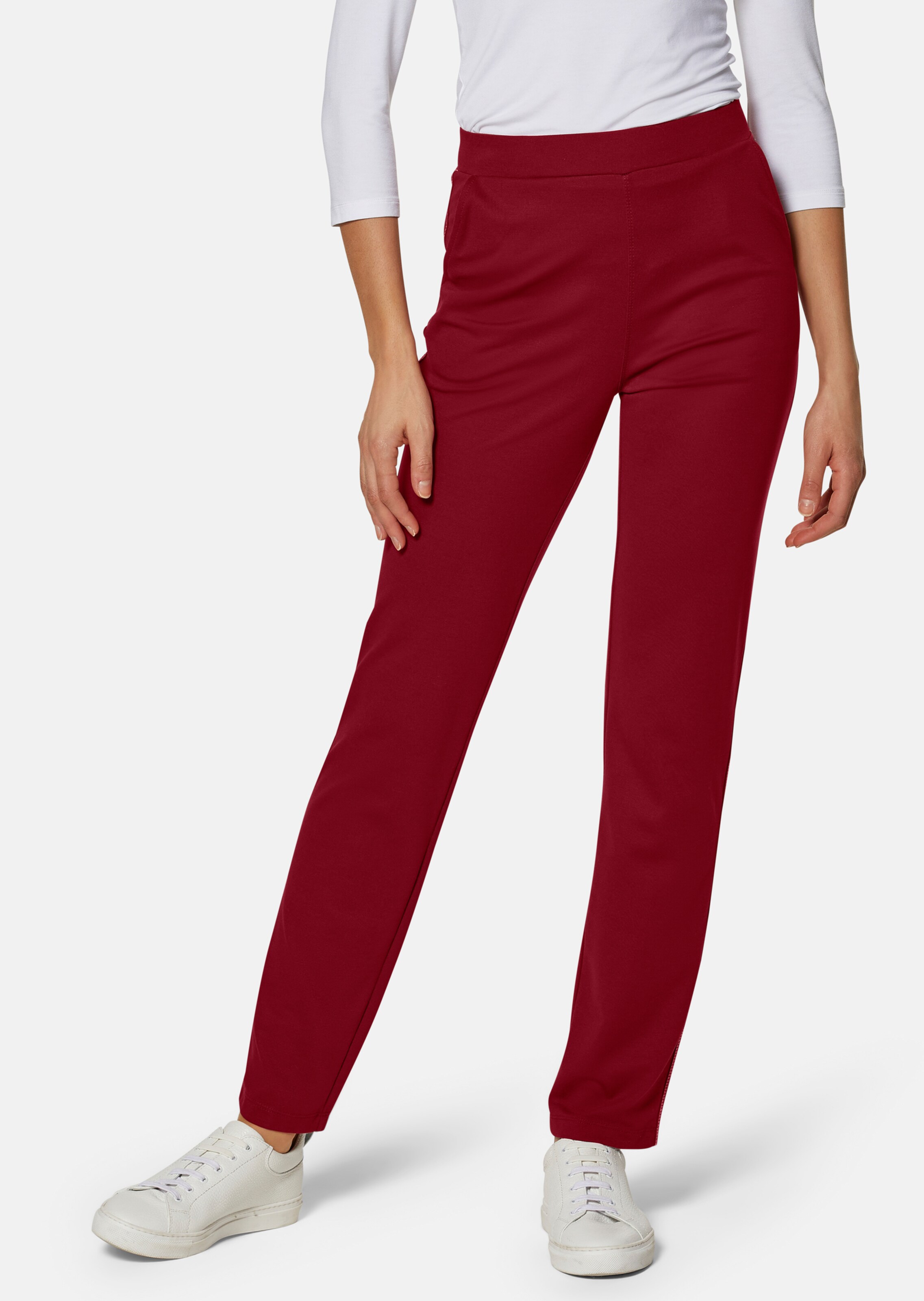 Edel-sportive Hose in gerader Form