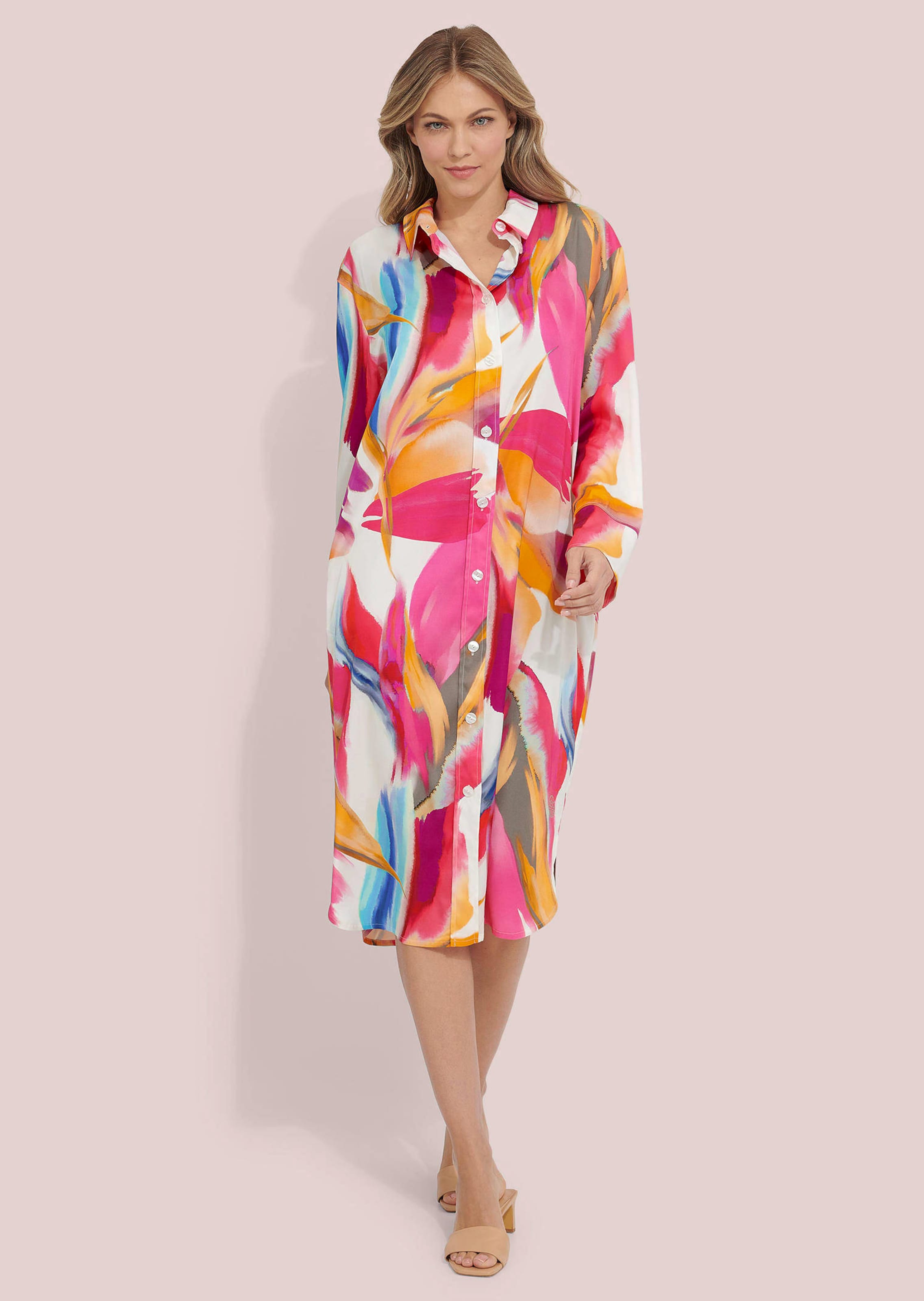 Freizeitkleid in Hemdkragenform