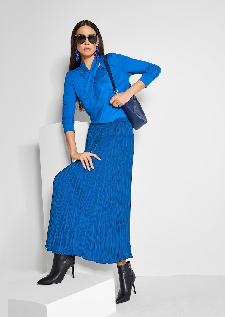 Langer Rock aus Crash-Plissee