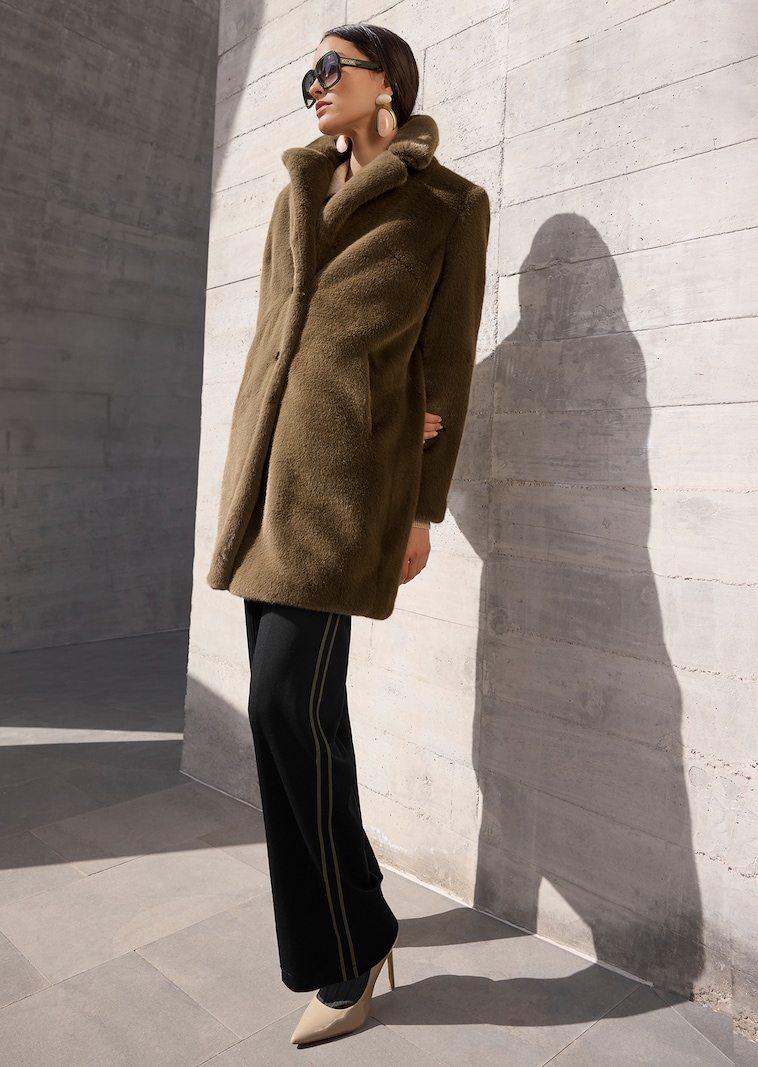 Manteau en fourrure tissée de forme oversize